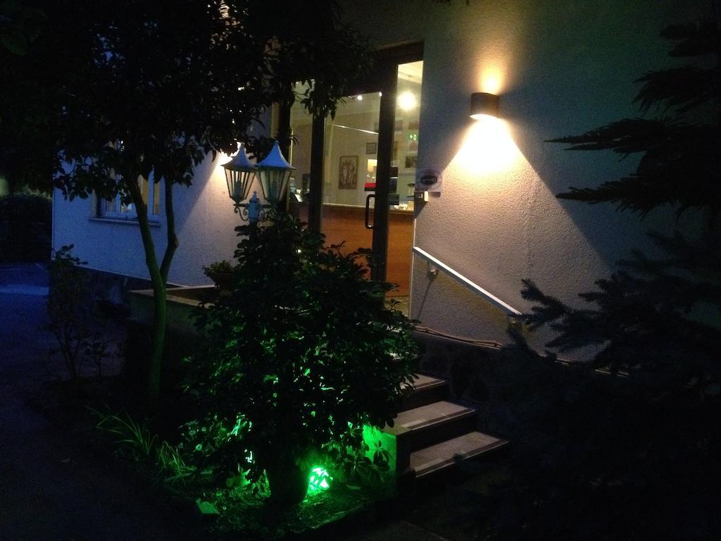 Hotel Acqua Marina Albissola Marina Esterno foto