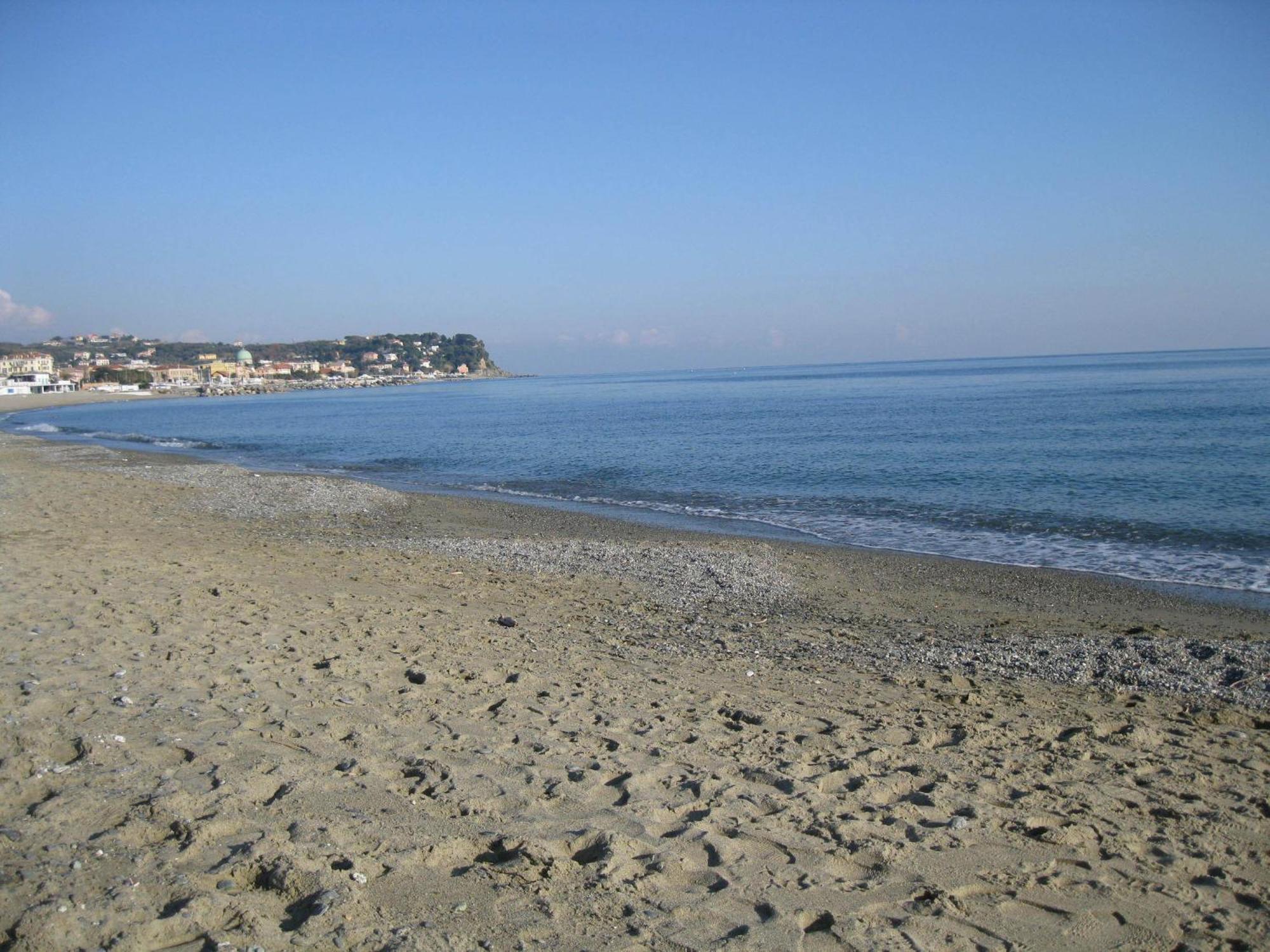 Hotel Acqua Marina Albissola Marina Esterno foto